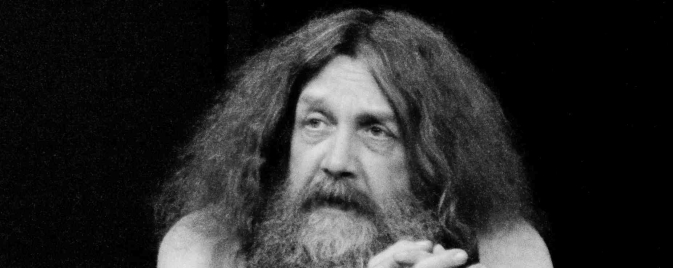 Découvrez Alan Moore en pleine séance de Magie Noire